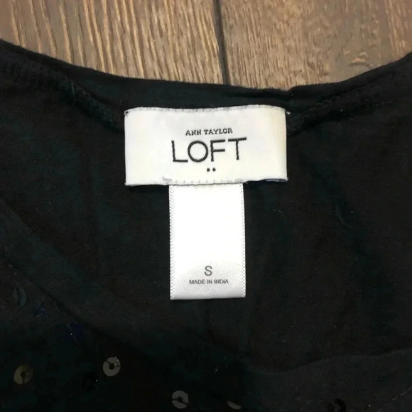 Ann Taylor Loft black sequence top - Picture 2 of 2